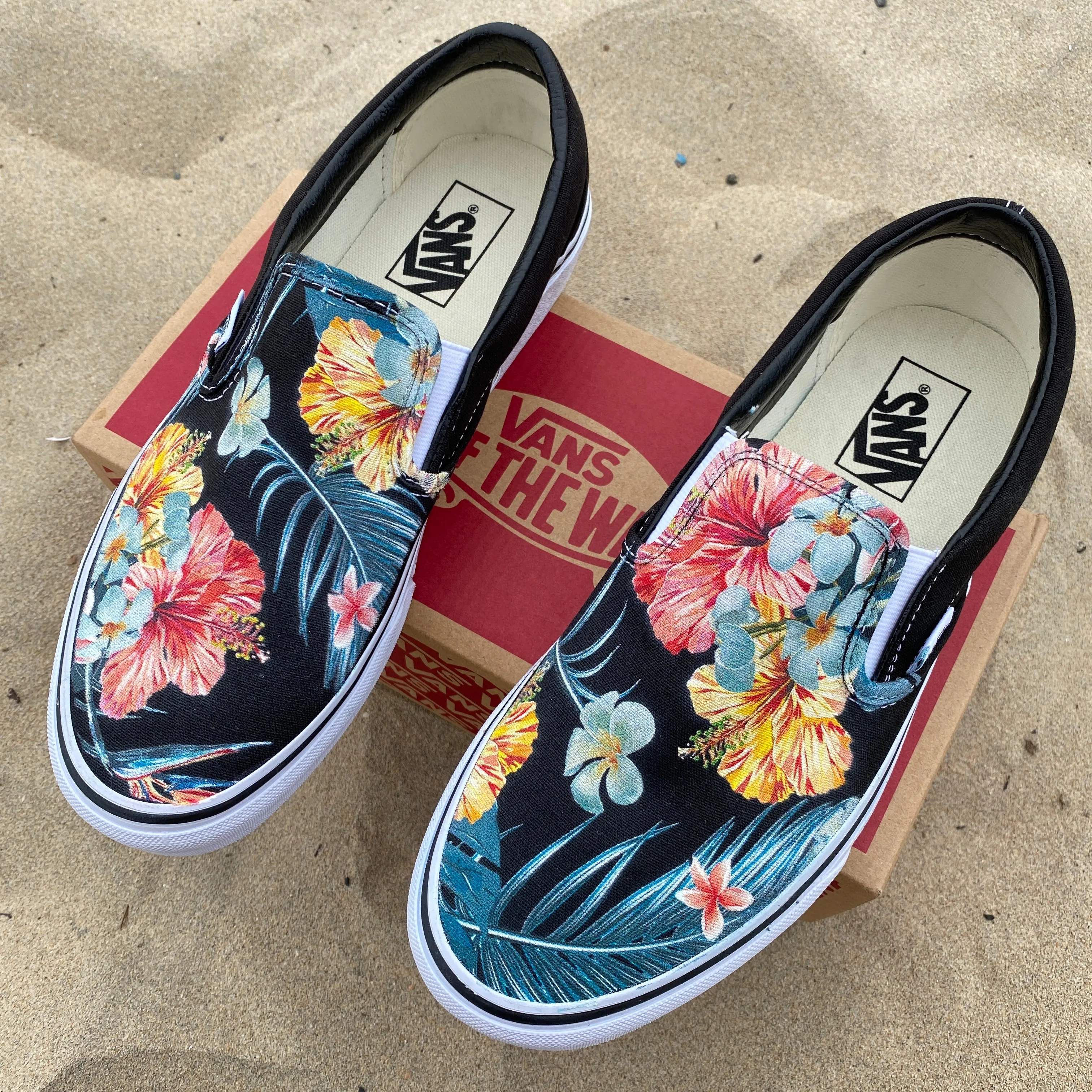 Tropical Hawaiian Pattern Black Slip On Vans Shoes