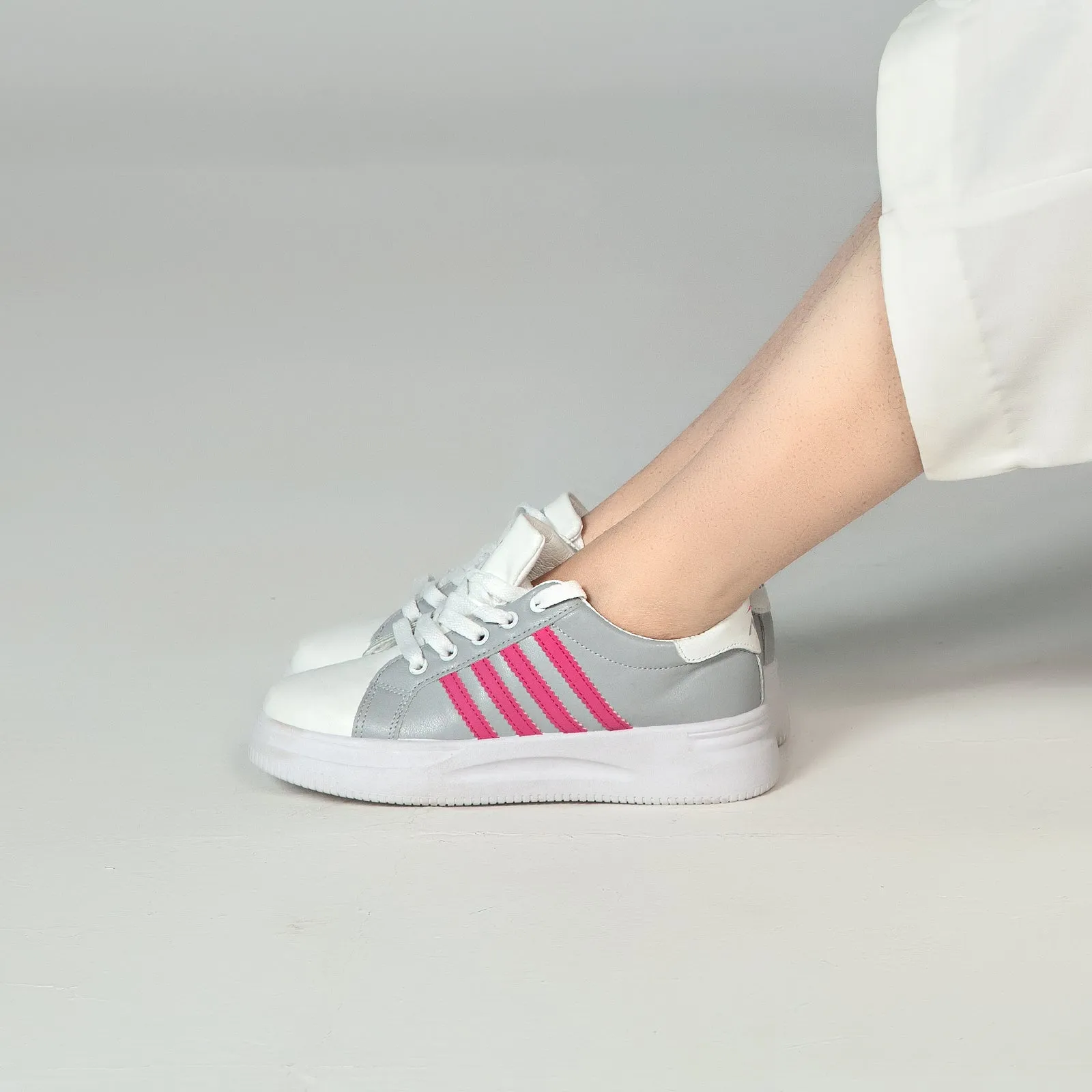 Women's Casual Sneakers